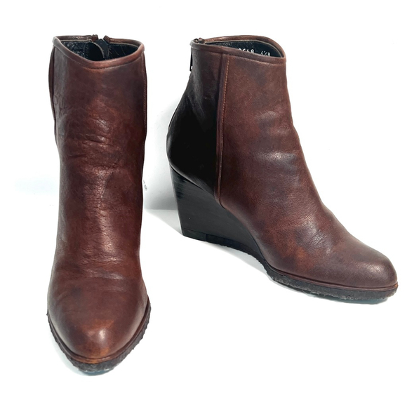 Stuart Weitzman Womans Boots Wedges Brown Leather Distressed Ankle Boots 6.5 - Picture 1 of 9